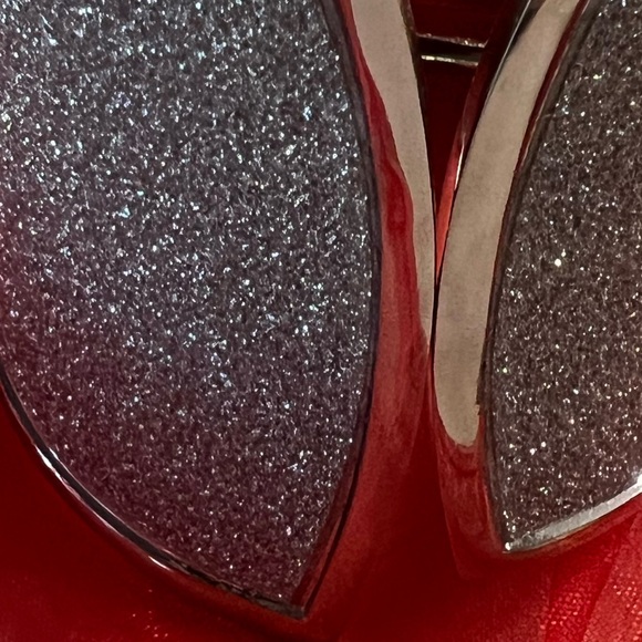 Beautiful Cuff Bracelet - Picture 4 of 12